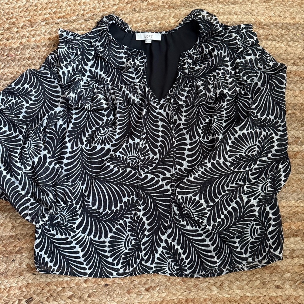 Loft XL Black & White Fern Clip Ruffle Tie Neck Blouse